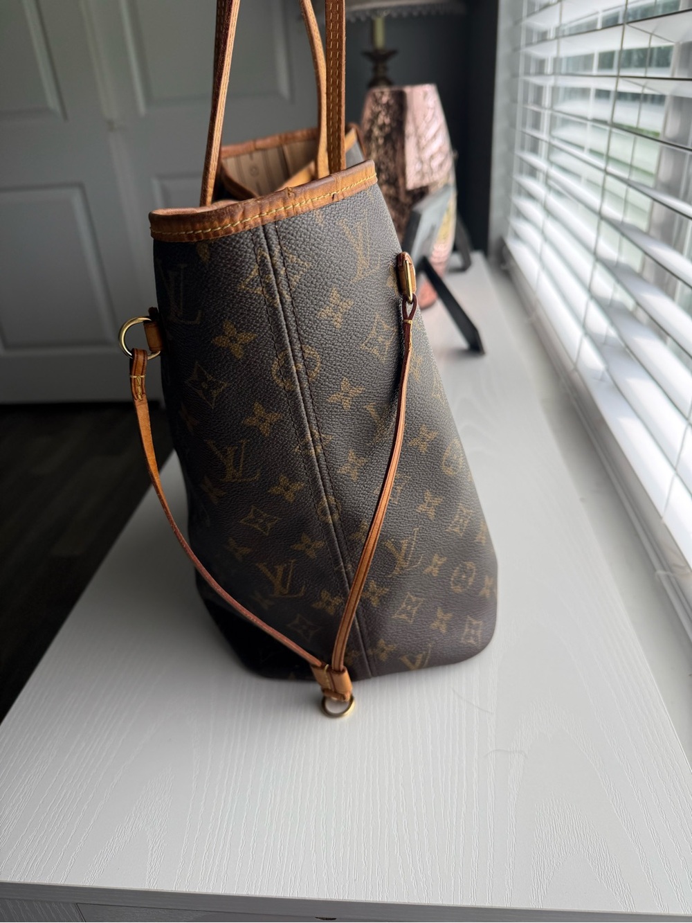 🤩 AUTHENTIC Louis Vuitton Monogram Canvas Neverfull MM Tote in Brown and Tan - Picture 2 of 14